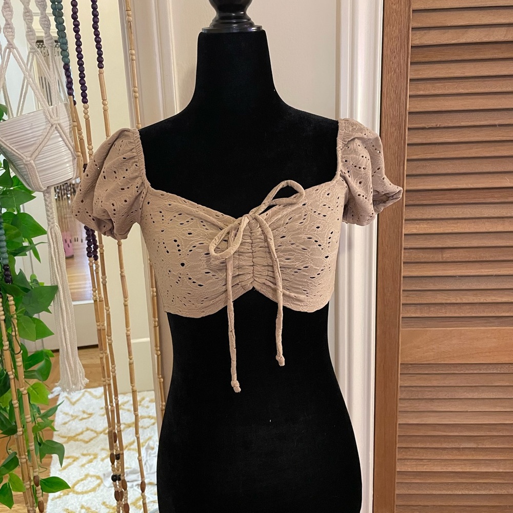 dainty crop top